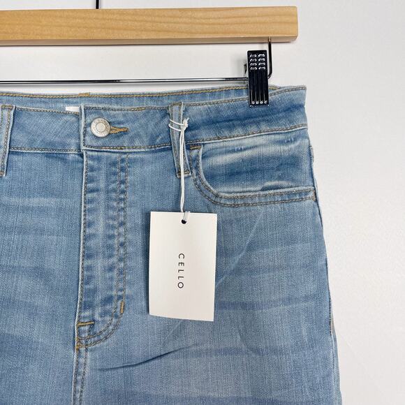 New Cello Size 11 Medium Wash Ripped High Rise Skinny Jeans Distressed Cotton - Picture 7 of 12